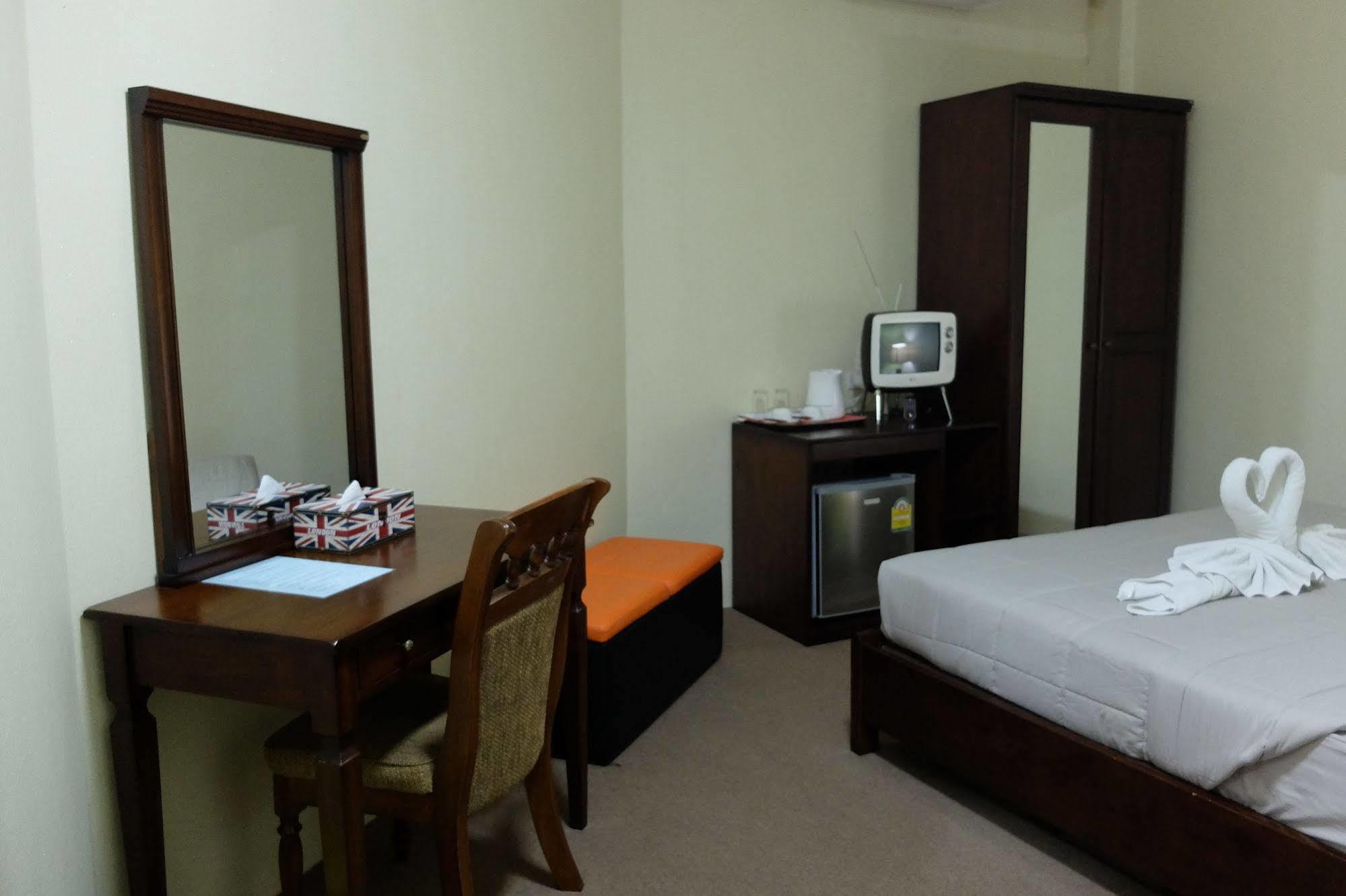 Tawanwarn Hotel Krabi Luaran gambar